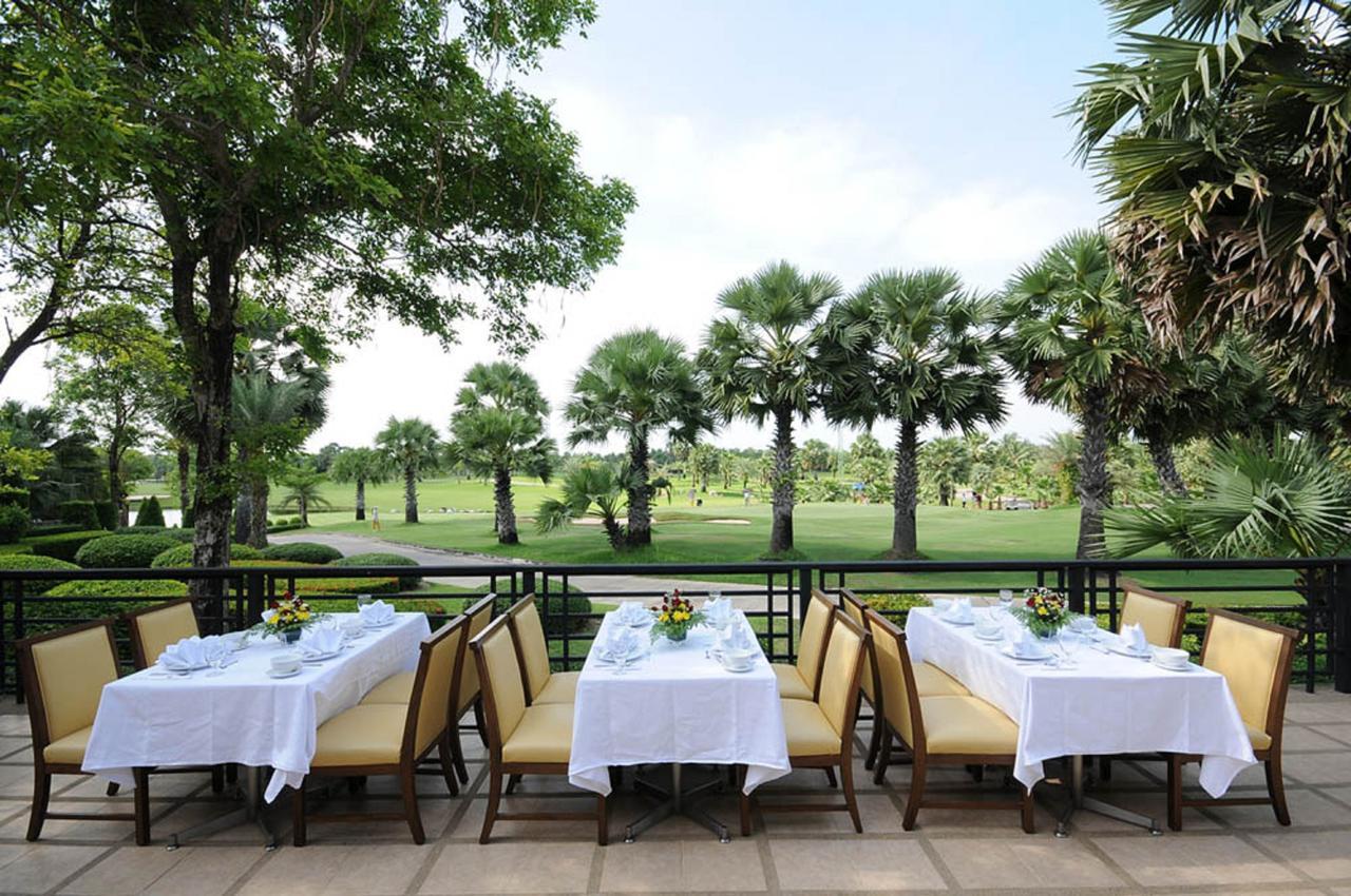 Гостьовий будинок Suwan Golf & Country Club Nakhon Chai Si Екстер'єр фото